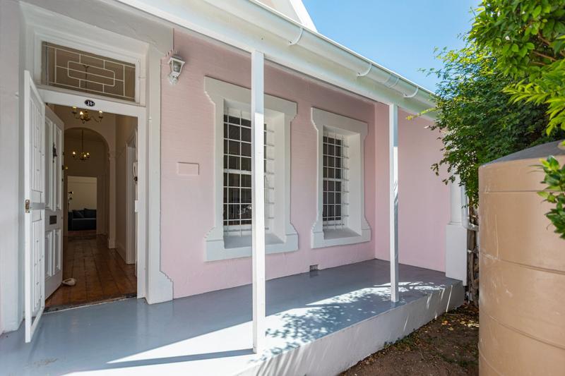 To Let 1 Bedroom Property for Rent in Observatory Western Cape